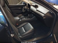 Mazda 3 Preferred 2021 4