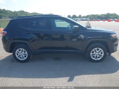 Jeep Compass Sport 2018 8