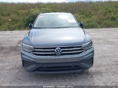 Volkswagen Tiguan S 2022 1