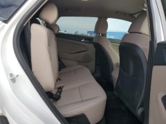 Hyundai Tucson SE 2021 9
