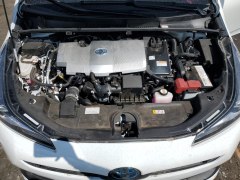 Toyota Prius LE 2021 10