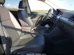 Volkswagen Tiguan SE 2019 9