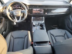 Audi Q7 Premium 2024 7