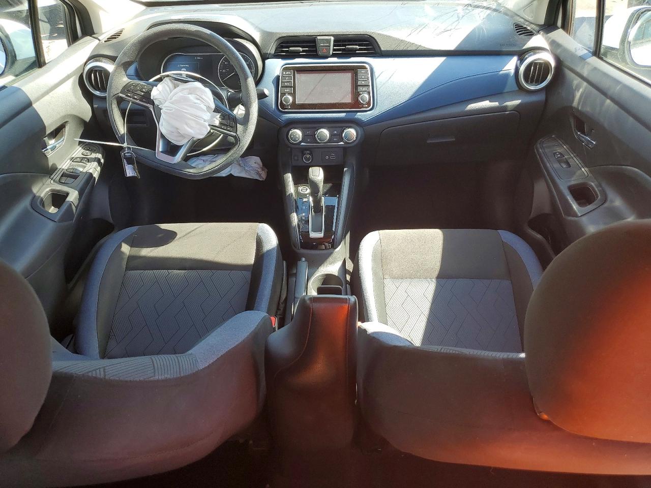 Nissan Versa Sv 2025 7
