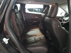 Jeep Cherokee Limited 2019 10