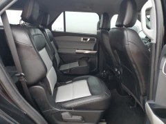 Ford Explorer XLT 2023 9