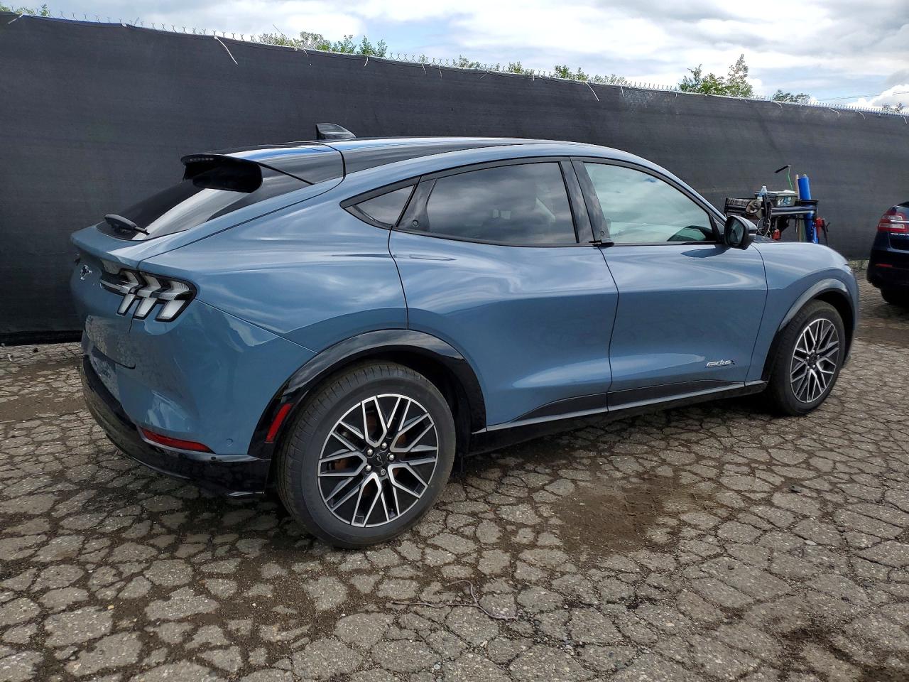 Ford Mustang Mach-E Premium 2024 2
