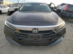 Honda Accord Touring 2018 1