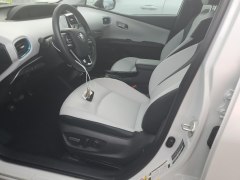 Toyota Prius XLE 2021 5