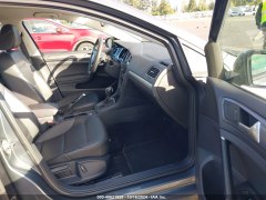 Volkswagen Golf SE 2021 7