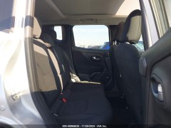 Jeep Renegade Latitude 2021 13