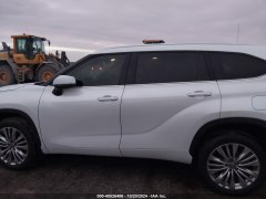 Toyota Highlander Platinum 2024 4