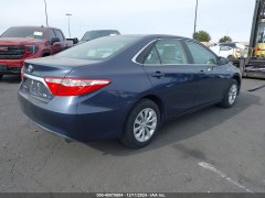 Toyota Camry LE Hybrid 2015 4