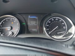 Toyota Camry SE 2024 9