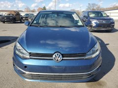 Volkswagen Golf SE 2020 1