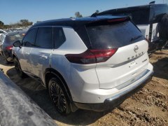 Nissan Rogue Platinum 2024 5