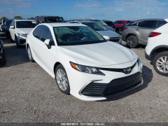 Toyota Camry LE 2021 2