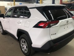 Toyota RAV4 LE 2023 3