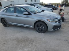 Volkswagen Jetta SE 2023 2