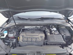 Volkswagen Tiguan S 2021 13