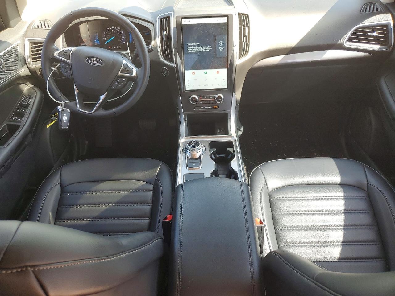 Ford Edge SEL 2023 7