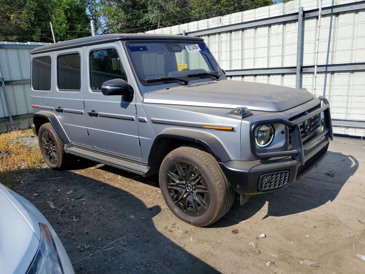 Mercedes-Benz G 550 2025 3