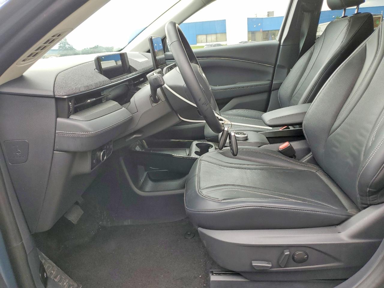 Ford Mustang Mach-E Premium 2024 6