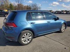 Volkswagen Golf SE 2020 3