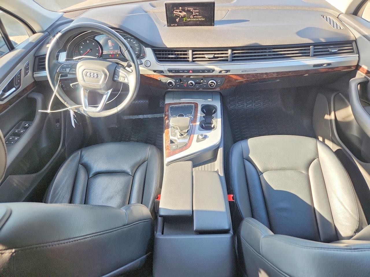 Audi Q7 Premium 2019 7