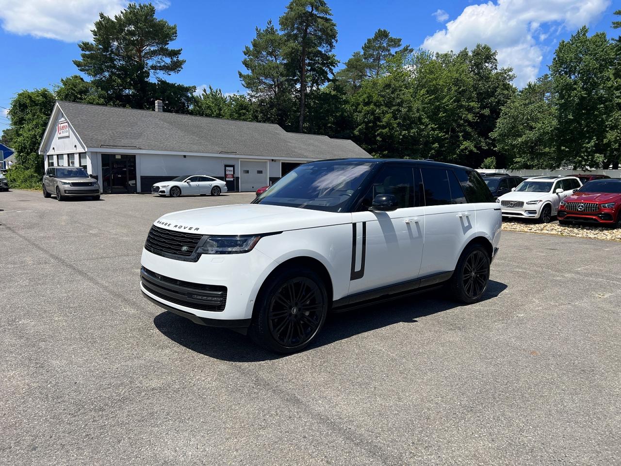 Land Rover Range Rover SE 2023 1