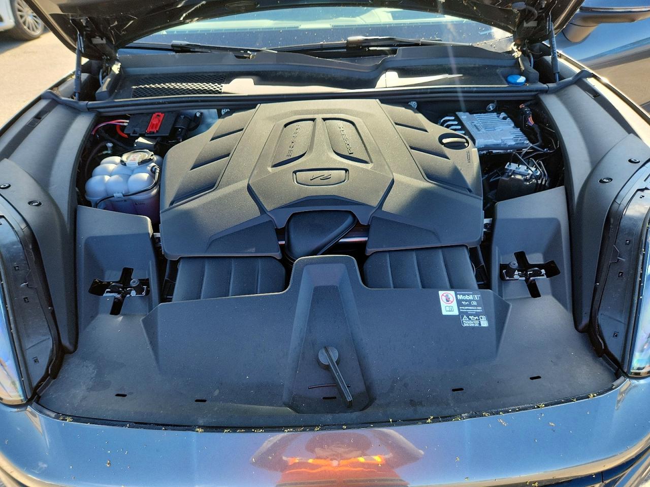 Porsche Cayenne Coupe 2025 11