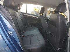 Volkswagen e-Golf SEL 2015 10