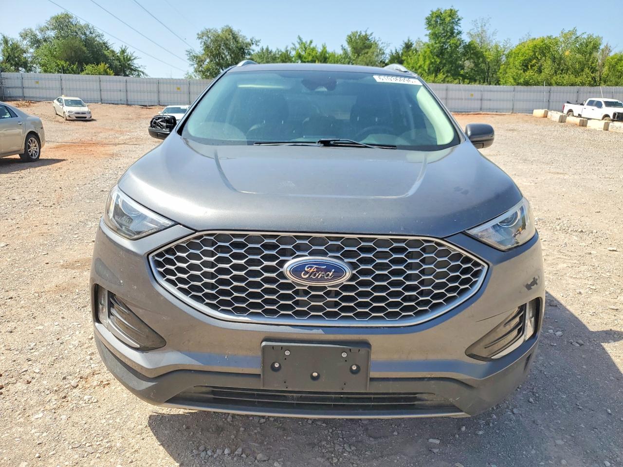 Ford Edge SEL 2023 4