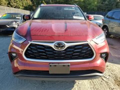 Toyota Highlander XLE 2021 1