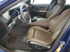 BMW 530i xDrive 2024 6