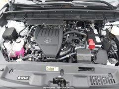 Toyota Highlander Platinum 2024 14