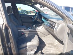 Audi Q8 Premium Plus 2023 5