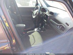 Jeep Renegade Altitude 2023 8