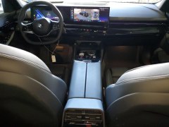 BMW 530i xDrive 2024 7