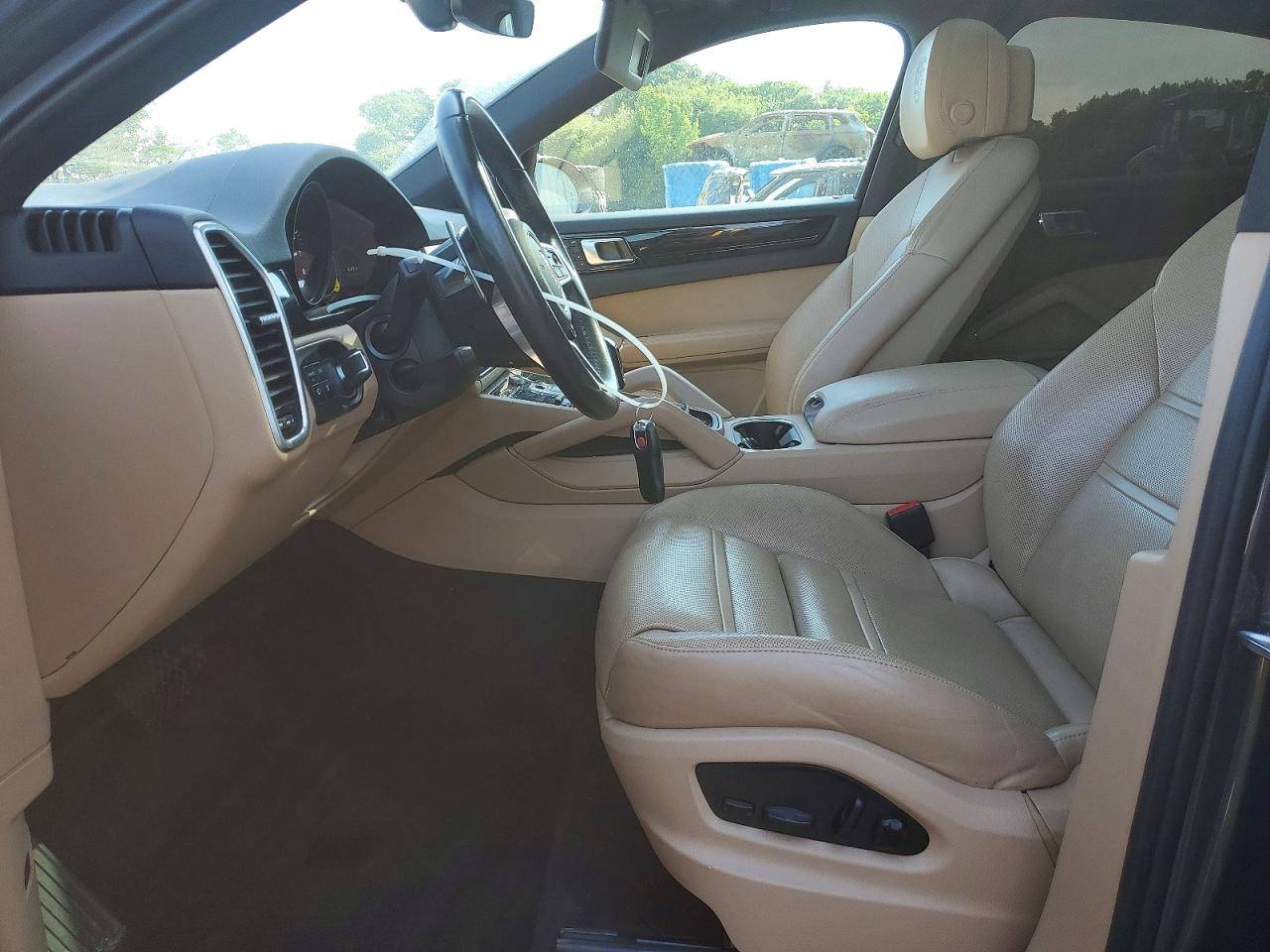 Porsche Cayenne Coupe 2022 6