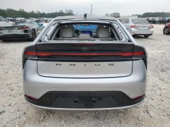 Toyota Prius Limited 2023 4