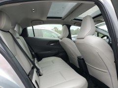 Toyota Prius Limited 2023 9