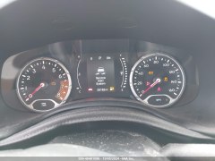 Jeep Renegade Latitude 2020 10