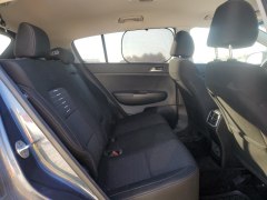 KIA Sportage LX 2018 10