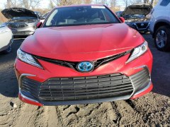 Toyota Camry XLE Hybrid 2024 1