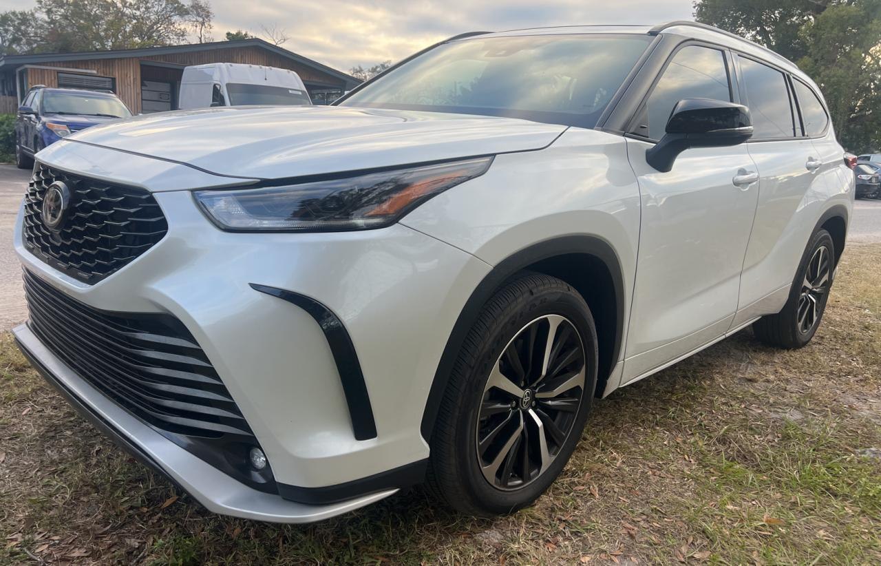 Toyota Highlander XSE 2022 0 Toyota Highlander XSE 2022 0