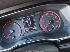 Volkswagen Jetta SE 2020 6