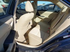 Toyota Camry LE Hybrid 2015 12