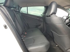 Toyota Prius Limited 2021 9