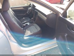 Volkswagen Passat SE 2021 8 Volkswagen Passat SE 2021 8